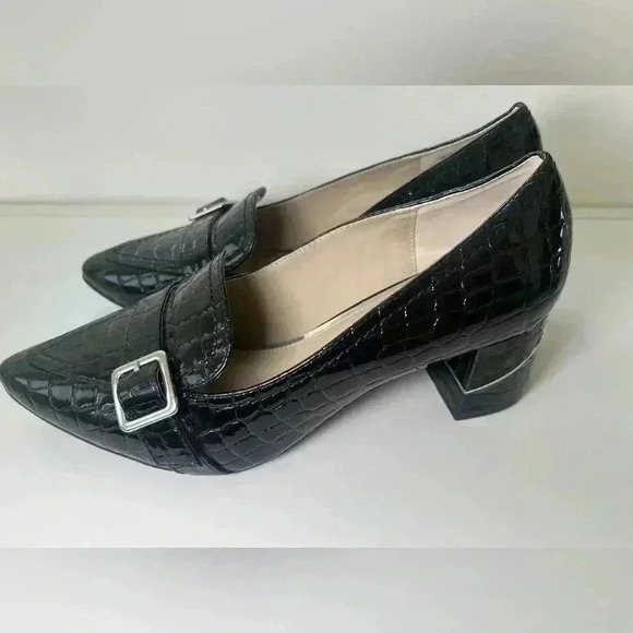 Rialto Foremost Black Croc block heels 9M patent pointed toe 007-R8881 06/2020 - Picture 9 of 9